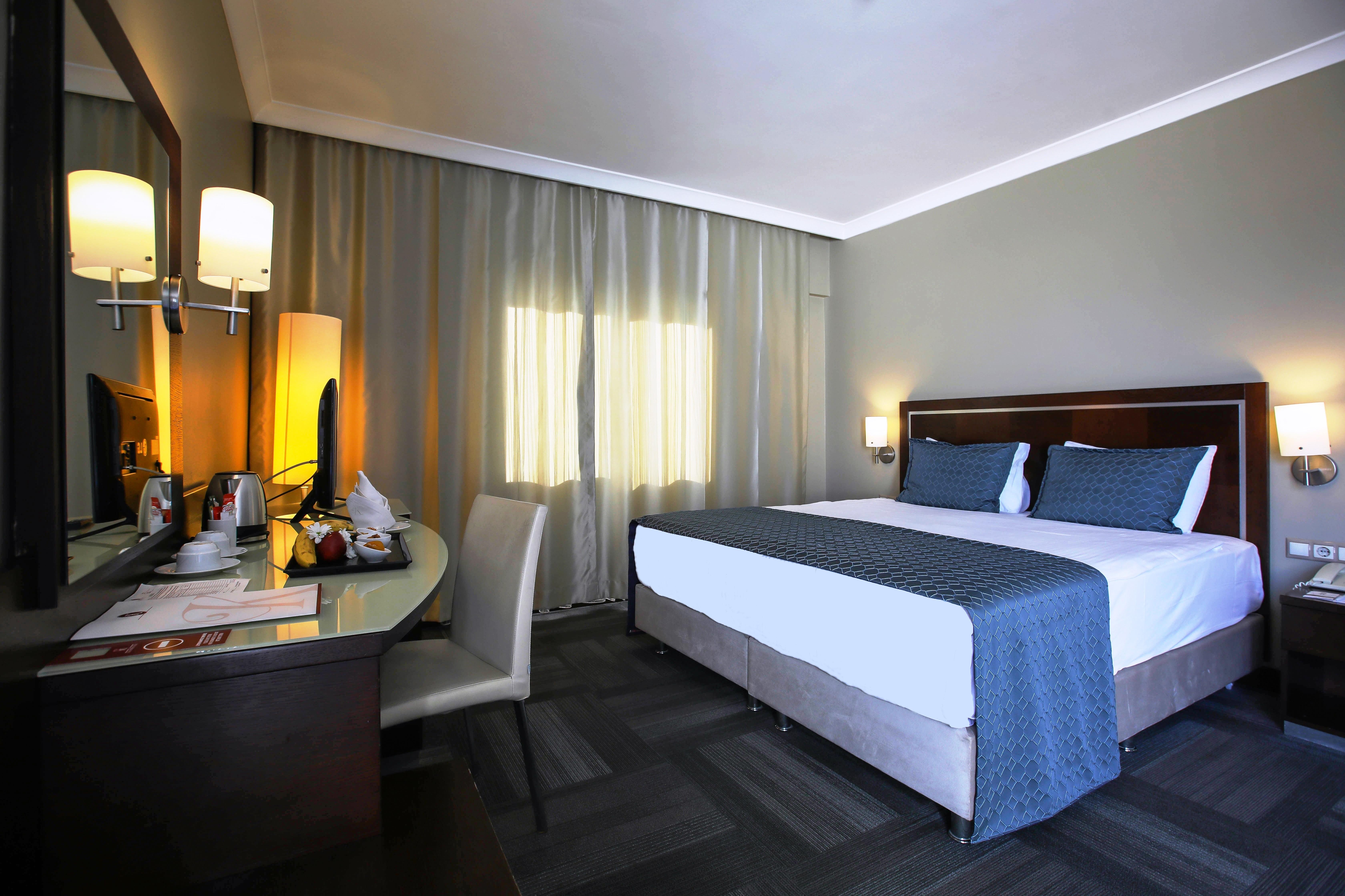 Kaya Prestige Oteli Izmir Exterior foto