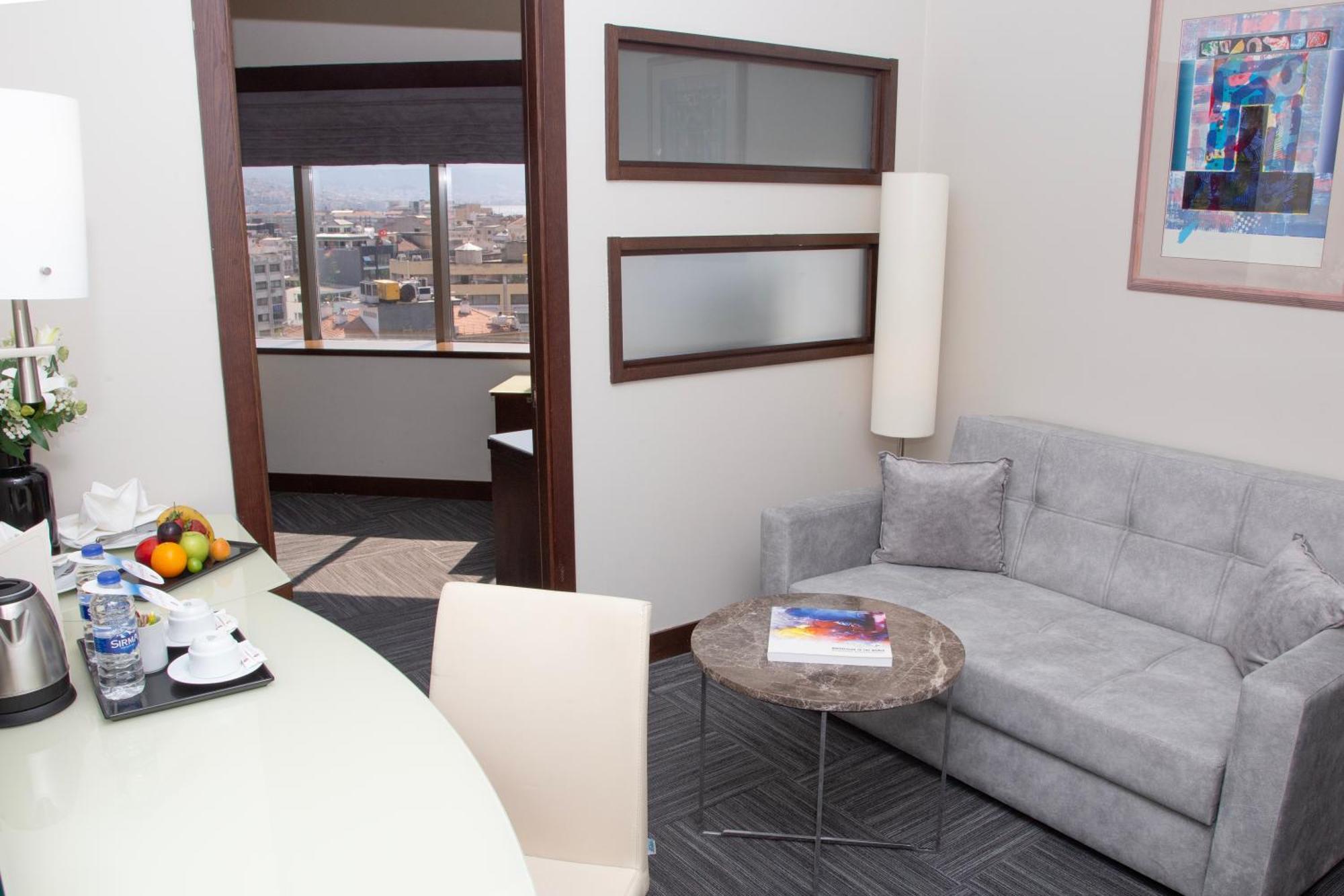 Kaya Prestige Oteli Izmir Exterior foto