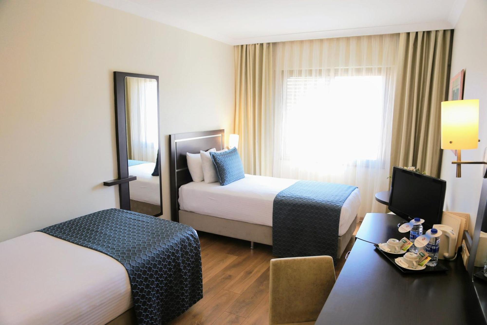 Kaya Prestige Oteli Izmir Exterior foto